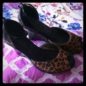 NWOT Rebel Leopard Heels